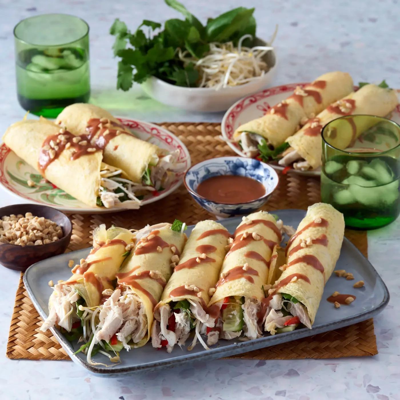 Vietnamese Chicken Omelette Rolls